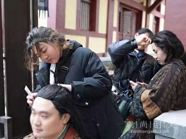 什么样的人适合学化妆?